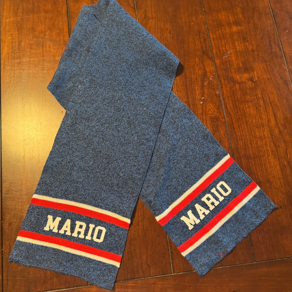 Nintendo Super Mario Scarf Blue Red‎ White Acrylic OSFM